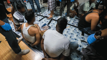 সিঙ্গাপুরে মাদকবিরোধী অভিযানে ১১ বাংলাদেশি আটক