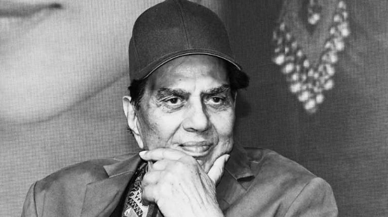 বর্ষীয়ান অভিনেতা ধর্মেন্দ্র আর নেই