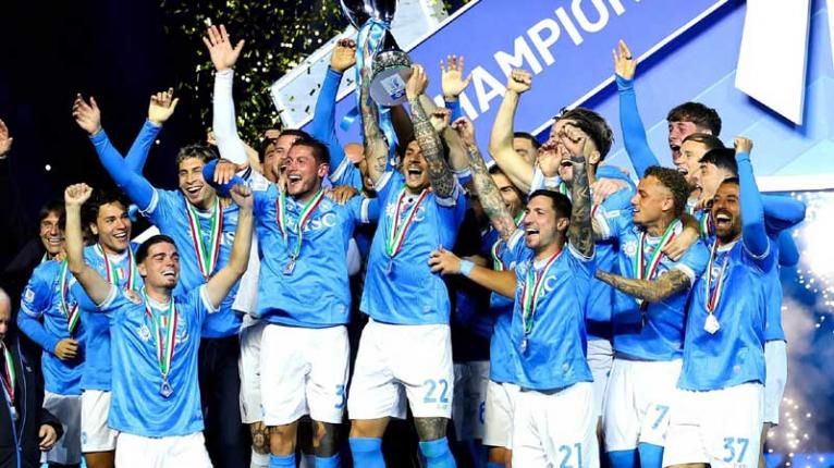 ব্রাজিলিয়ানের জোড়া গোলে ১১ বছর পর সুপারকাপ নাপোলির