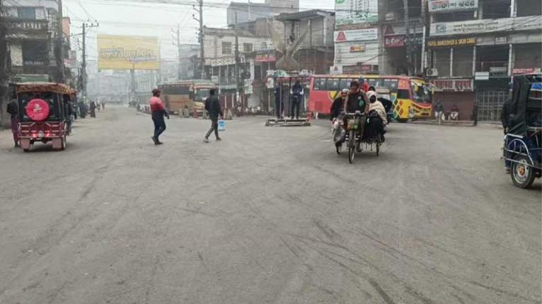 সূর্যের দেখা নেই ২ দিন, শীতে কাঁপছে চুয়াডাঙ্গা