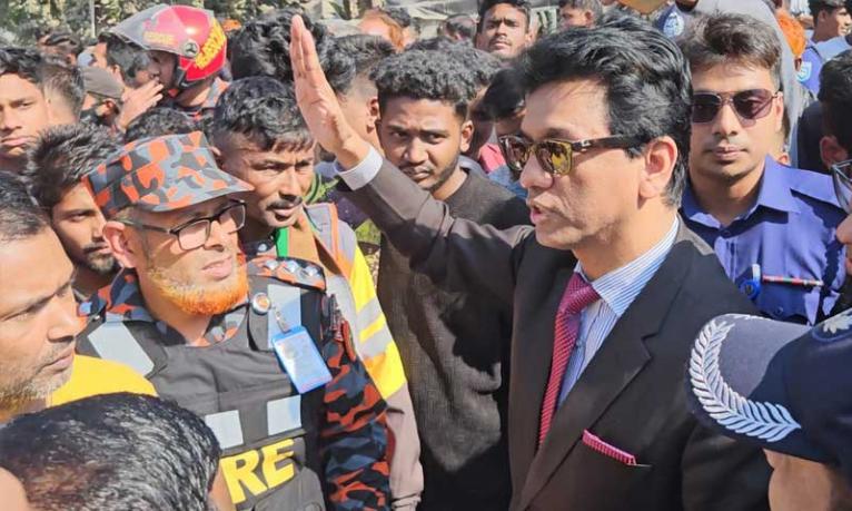 পঞ্চগড়ে ট্রাকচাপায় প্রাণ গেল স্কুল শিক্ষিকার