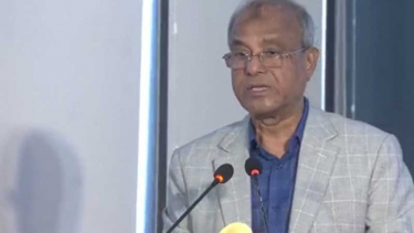 চাহিদার তুলনায় ২২ লাখ টন বেশি উৎপাদন হয়েছে আলু: স্বরাষ্ট্র উপদেষ্টা