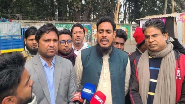 খুনিরা বাইরে ঘুরলে গানম্যান নিরাপত্তা নিশ্চিত করতে পারবে না : আখতার হোসেন