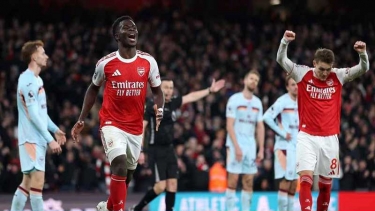 মেরিনো ও সাকার গোলে শীর্ষস্থান মজবুত করল আর্সেনাল