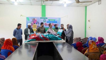 সরিষাবাড়ীতে মানব কল্যাণ ফাউন্ডেশনের উদ্যোগে শতাধিক মানুষের মাঝে শীতবস্ত্র বিতরণ