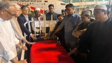 দেশে পৌঁছেছে ওসমান হাদির মরদেহ