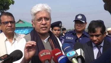 জুলাইযোদ্ধাসহ সবার নিরাপত্তা নিশ্চিত করতে সরকার চেষ্টা করছে: উপদেষ্টা আদিলুর