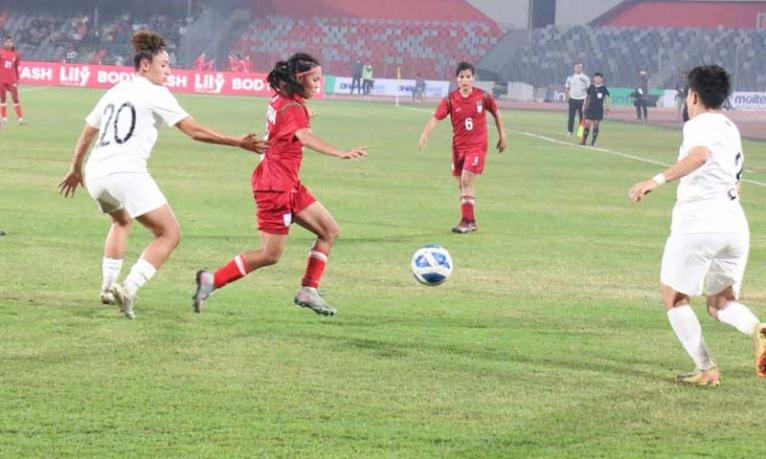 শেষের গোলে হেরে ইউরোপের ফুটবলের স্বাদ নিল মেয়েরা