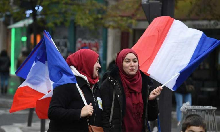 প্রতি তিনজন ফরাসি মুসলিমের মধ্যে একজন বৈষম্যের শিকার : প্রতিবেদন