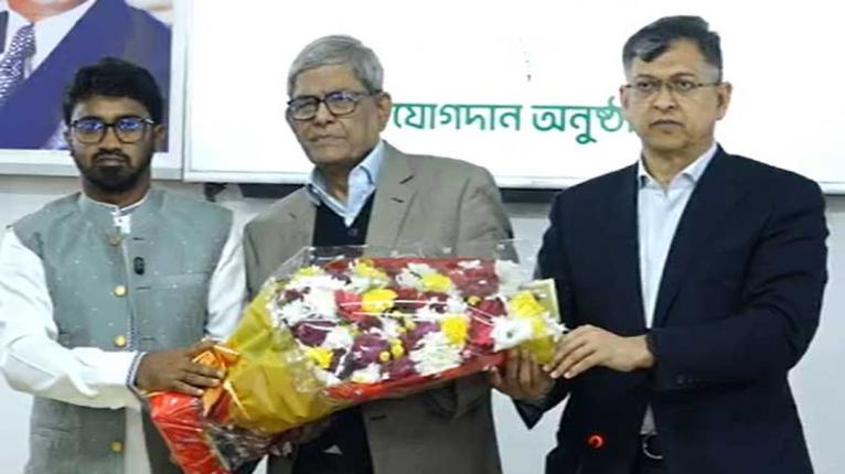 বিএনপিতে যোগ দিলেন রাশেদ খান, যে বার্তা মির্জা ফখরুলের