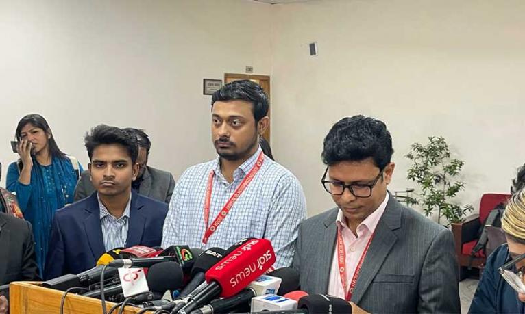 সিইসির সঙ্গে এনসিপির প্রতিনিধি দলের সাক্ষাৎ, যথাসময়ে ভোট চায় এনসিপি