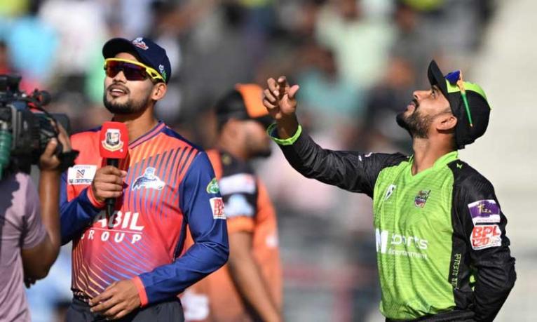 টস জিতে সিলেটকে ব্যাটিংয়ে পাঠাল রাজশাহী, একাদশে আছেন যারা