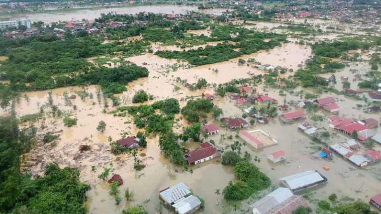 ভয়াবহ বন্যায় বিপর্যস্ত দক্ষিণ-পূর্ব এশিয়া, নিহত ছাড়াল ১৮০০