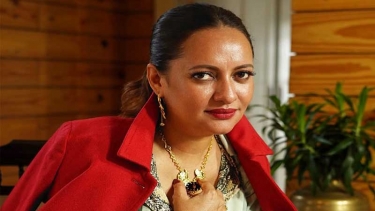 সিঙ্গেল মাদার হয়ে যেভাবে কঠিন সময় পার করেন নীলাঞ্জনা