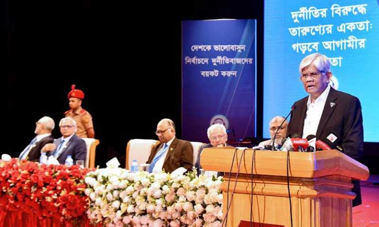 দুর্নীতিবাজ কর্মচারীরা বেশি অতিরিক্ত স্মার্ট : অর্থ উপদেষ্টা