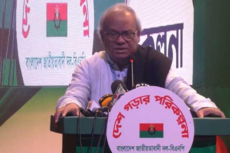 চট্টগ্রামের পরও কেন সতর্ক হলো না সরকার, হাদি ইস্যুতে রিজভীর প্রশ্ন
