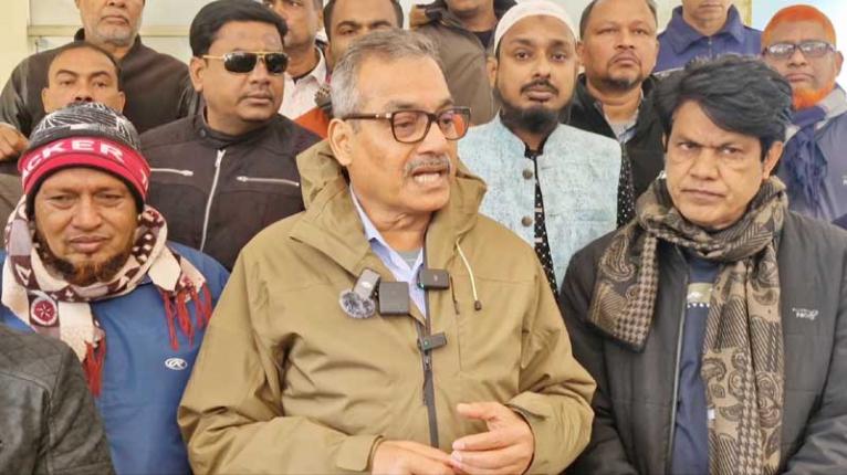 অস্ত্র দেয়া হয়েছে জান-মালের নিরাপত্তা দিতে, চেহারা দেখাতে নয়: প্রশাসনকে হারুন