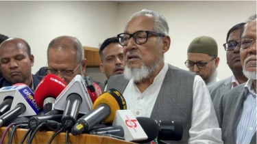 অনিবার্য পরিস্থিতি ছাড়া নির্বাচন বিলম্বিত হোক বিএনপি চায় না : নজরুল ইসলাম খান