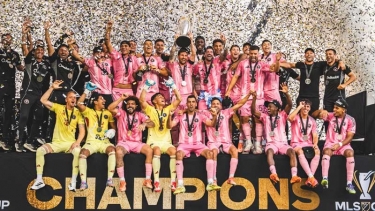 মেসির জোড়া অ্যাসিস্টে এমএলএসে ইতিহাস গড়ে চ্যাম্পিয়ন মায়ামি