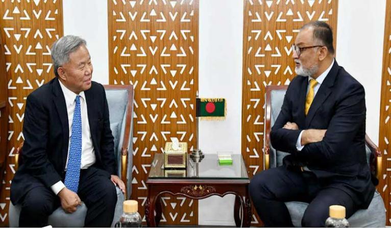 বাণিজ্য উপদেষ্টার সাথে দক্ষিণ কোরিয়ার রাষ্ট্রদূতের বৈঠক