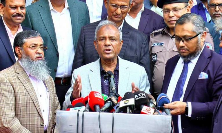 দেশে নিরাপত্তা নিয়ে কোনো সংশয় নেই : স্বরাষ্ট্র উপদেষ্টা