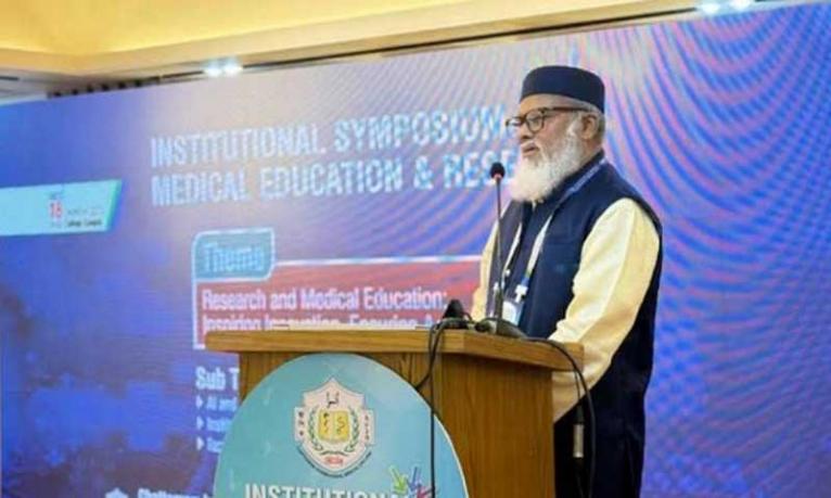 উচ্চমানের শিক্ষা ও গবেষণার সমন্বয় স্বাস্থ্যখাতের ভবিষ্যৎ গঠনে অপরিহার্য : ধর্ম উপদেষ্টা