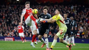 এমি মার্তিনেজের ভিলার জালে গোল উৎসব আর্সেনালের