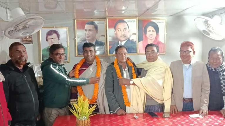 জামালপুরে আওয়ামী লীগ ত্যাগ করে বিএনপিতে ২ কৃষকলীগ নেতার যোগদান