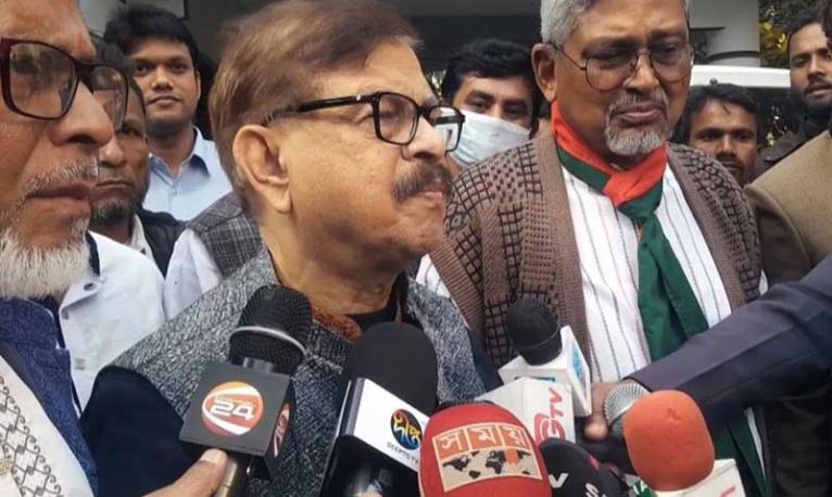 বাংলাদেশে ভোটের বিকল্প নেই : মাহমুদুর রহমান মান্না