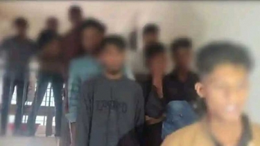 বন্দরে অবৈধভাবে জাতীয় পরিচয়পত্র করতে গিয়ে আটক ২০