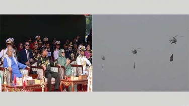 প্রধান উপদেষ্টা বিজয় দিবসের ফ্লাই পাস্ট ও প্যারাজাম্প প্রত্যক্ষ করেন