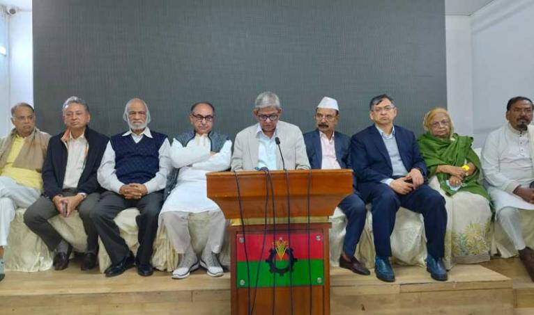 পুরনো চিহ্নিত মহল দেশকে পরিকল্পিতভাবে নৈরাজ্যের পথে ধাবিত করতে চায়: মির্জা ফখরুল