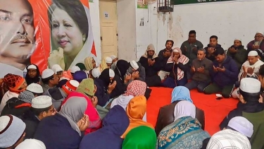 খালেদা জিয়ার মৃত্যুতে দেশজুড়ে শোক, মাগফিরাত কামনায় দোয়া