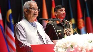 আগামী নির্বাচনে ঐতিহাসিক ভূমিকা পালনে সশস্ত্র বাহিনীর প্রতি প্রধান উপদেষ্টার আহ্বান