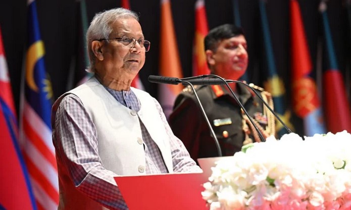 আগামী নির্বাচনে ঐতিহাসিক ভূমিকা পালনে সশস্ত্র বাহিনীর প্রতি প্রধান উপদেষ্টার আহ্বান