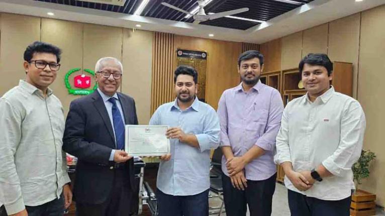 ইসির নিবন্ধন সার্টিফিকেট পেয়েছে এনসিপি