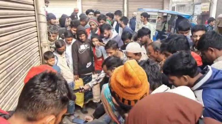 দেওভোগে যুবককে কুপিয়ে হত্যা