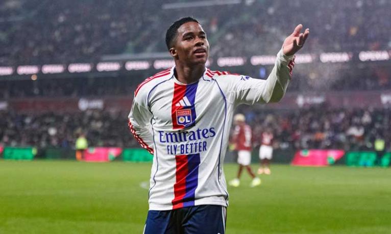 দুর্দান্ত হ্যাটট্রিকে ইতিহাস গড়লেন রিয়ালে ‘অবহেলিত’ ব্রাজিলিয়ান তারকা