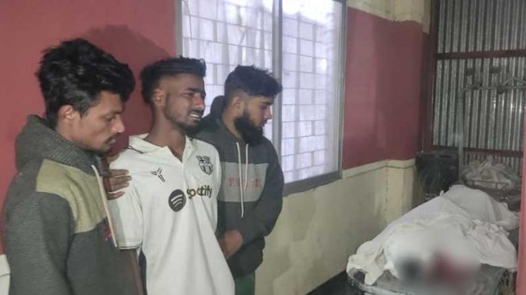 ফতুল্লায় সড়কের উপর বাবুর্চিকে কুপিয়ে হত্যা