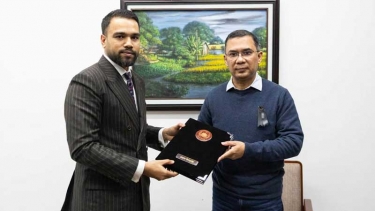 খালেদা জিয়ার মৃত্যুতে প্রধান উপদেষ্টার শোকবার্তা হস্তান্তর