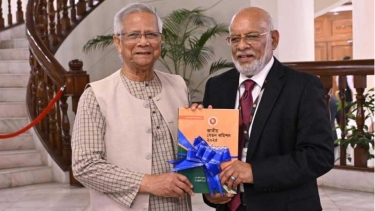 নবম জাতীয় বেতন কমিশনের প্রতিবেদন পেশ