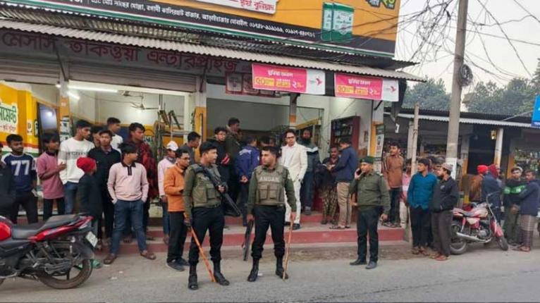 আড়াইহাজারে বাজার-সড়ক মনিটরিং: ৬ মামলায় জরিমানা ৩৯ হাজার