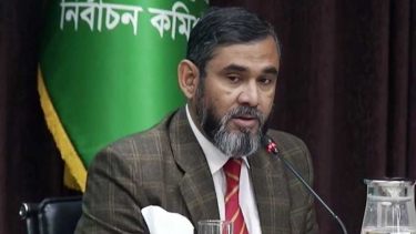 পোস্টাল ব্যালটে একজনের ভোট অন্য কেউ দেওয়ার সুযোগ নেই