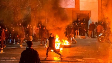 বৈশ্বিক ইন্টারনেট থেকে স্থায়ীভাবে বিচ্ছিন্ন হওয়ার পরিকল্পনা ইরানের