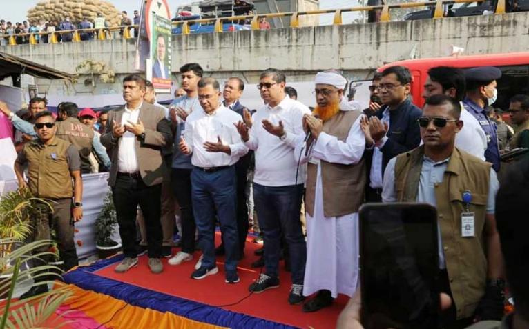 শাহ সুলতান বলখী (রহ.) এর মাজার জিয়ারত করলেন তারেক রহমান