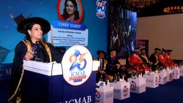 রাজনৈতিক প্রভাব ও দুর্নীতিমুক্ত কার্যকর আর্থিক ব্যবস্থা গড়ে তুলতে হবে - তথ্য উপদেষ্টা