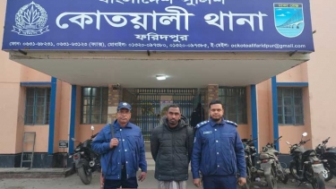ফরিদপুরে পিস্তল-গুলিসহ যুবক আটক