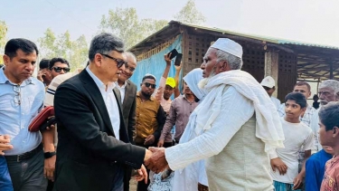 প্রতীক বরাদ্দ পেয়ে নির্বাচনী প্রচারণায় সালাহউদ্দিন আহমদ