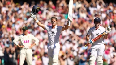 সেঞ্চুরি হাঁকানো তরুণ বেথেলের ব্যাটে মিরাকলের খোঁজে ইংল্যান্ড