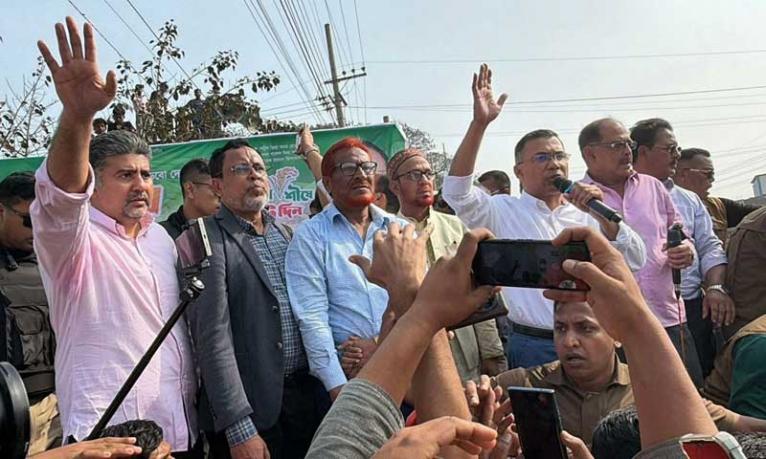 বিএনপির পাশে থাকার আহ্বান তারেক রহমানের